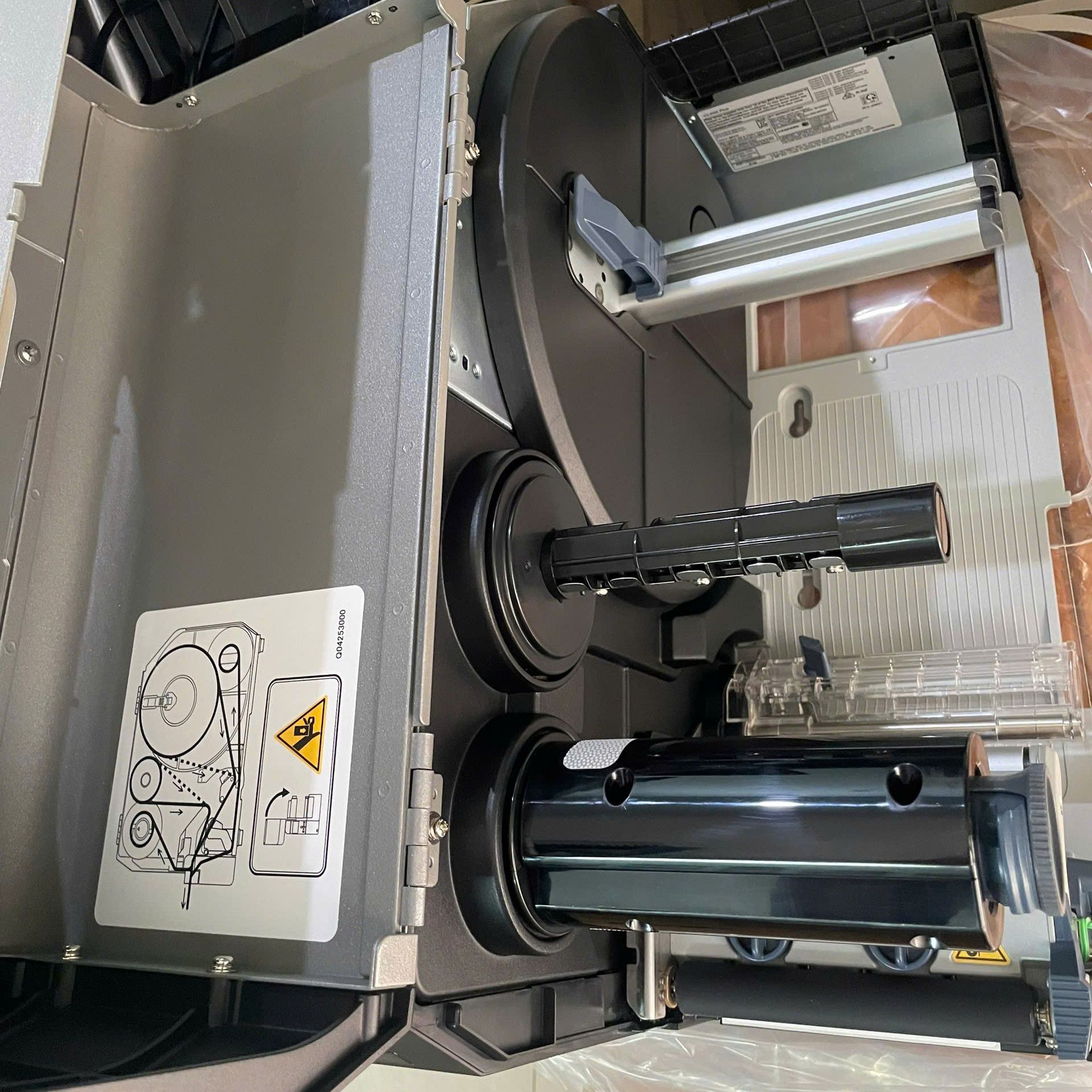 Máy in mã vạch Sato