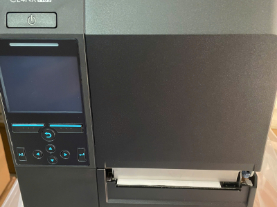 MVS VINA CUNG CẤP MÁY IN MÃ VẠCH SATO CL4NX IN TEM NHÃN LINH KIỆN CƠ KHÍ